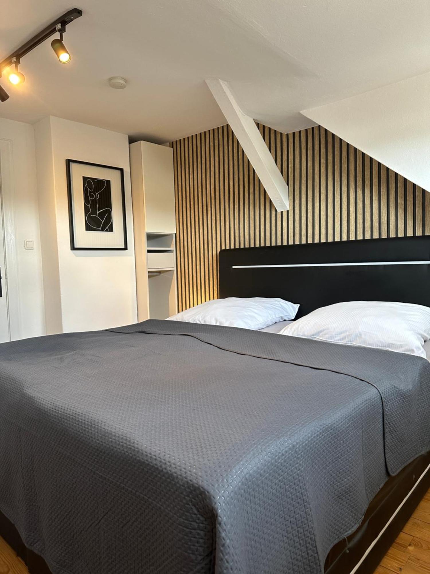 Schoenes City-Apartment Mit 2 Schlafzimmer, Parkplatz, Ruhig Und Hell, D46-Dg โอลเดนบวร์ก ภายนอก รูปภาพ